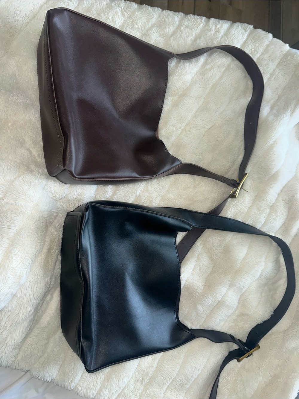 Classic Women's Shoulder Bag in Brown and Black - Unbranded